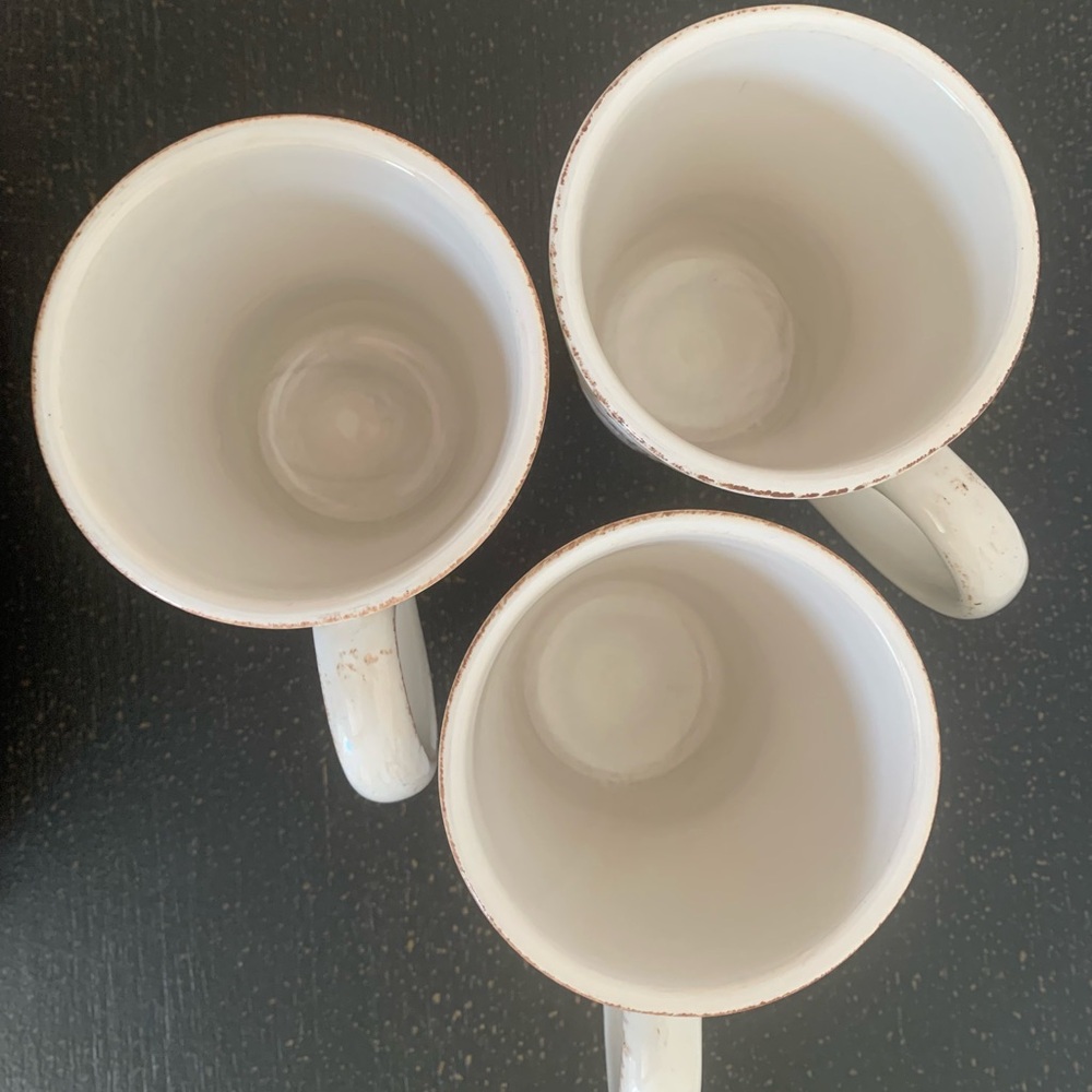 Sorrento Debby Segura Designs 2001 for Signature 
(3) Ivory Mugs - Picture 2 of 7